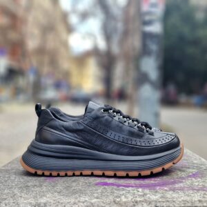 Дамски олекотени черни обувки от изключително мека естествена кожа на платформа