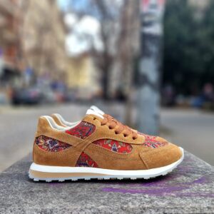 Дамски олекотени маратонки от естествен велур и текстил с цветен принт и EVA ходило