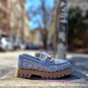 Дамски лоуфъри от естествена кожа и пъстър текстил с олекотено EVA ходило и златна катарама