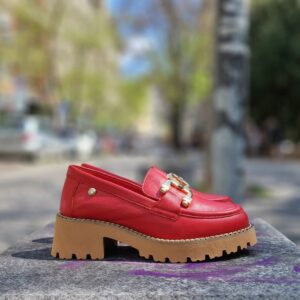 Дамски червени лоуфъри от изключително мека естествена кожа на олекотено EVA ходило