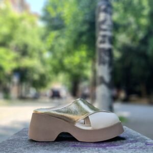 Дамски чехли тип Сабо от естествена кожа на висока платформа в комбинация със златисто